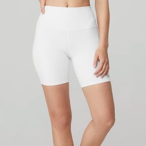 Alo Yoga White High-Waist Biker Short size XS